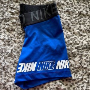 woman’s nike shorts